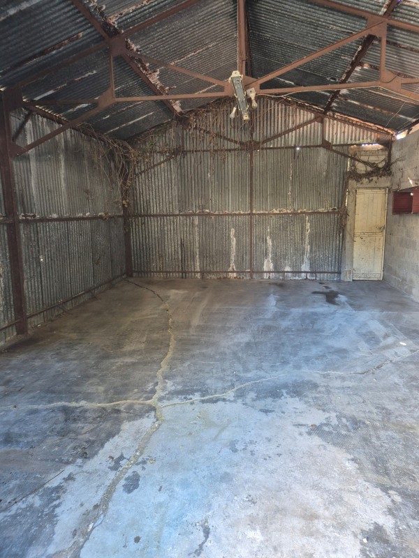 Débarras et désencombrement d'un hangar (Saint-Malo, Cancale)